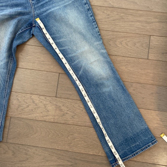 Old Navy High-Waisted Flare Ankle Jeans Size 6 - Picture 10 of 10
